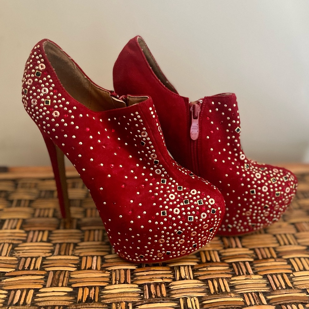 Bejeweled Platform Heels